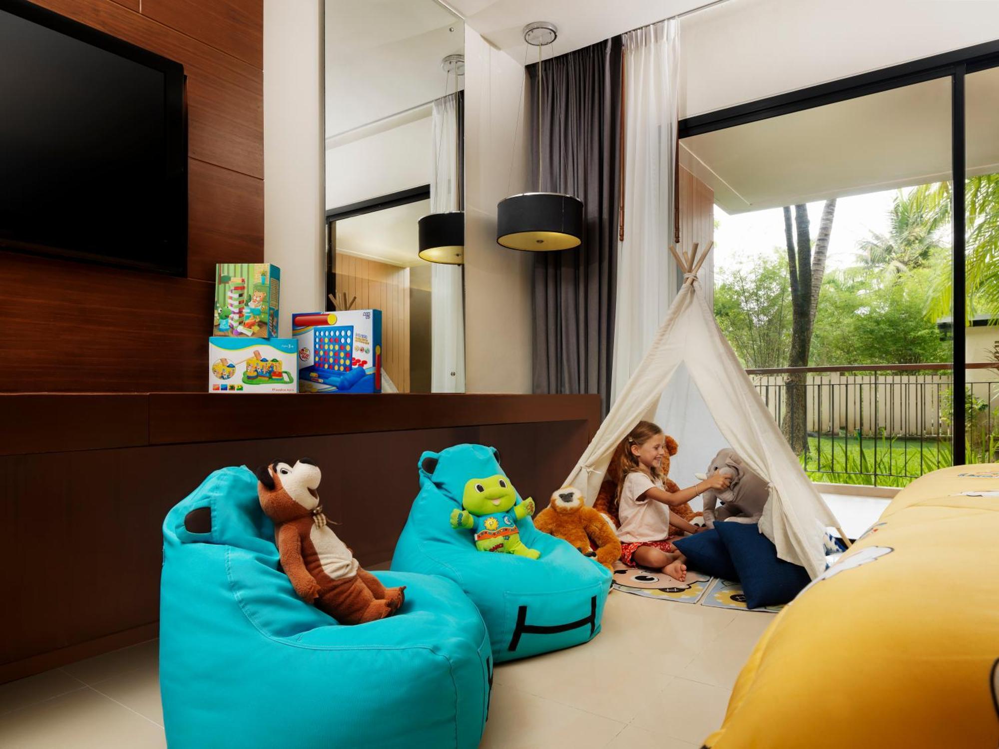 Novotel Phuket Avista And מלון 5*