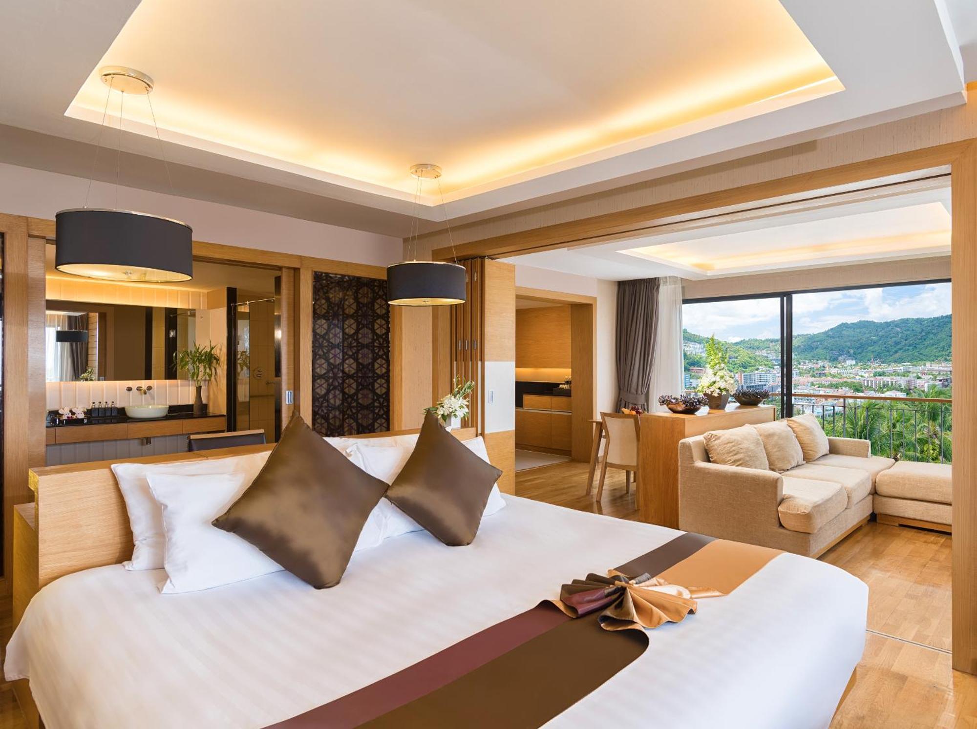 Novotel Phuket Avista And מלון קטה ביץ'